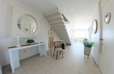 VENTA DE HERMOSO DÚPLEX FRENTE AL MAR, PIMENTEL